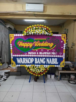 Papan Bunga di Sitiluhur Gembong
